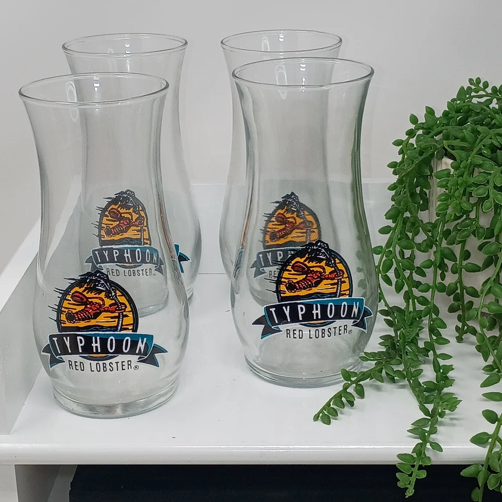 Red Lobster Typhoon Hurricane Glasses Set of 4 – Clear Restaurant Drink Glasses